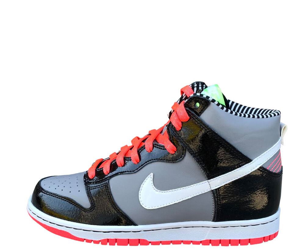 Kids Nike Dunk High Metallic Grey / White / Black / Solar Red (Size 6) DS —  Roots